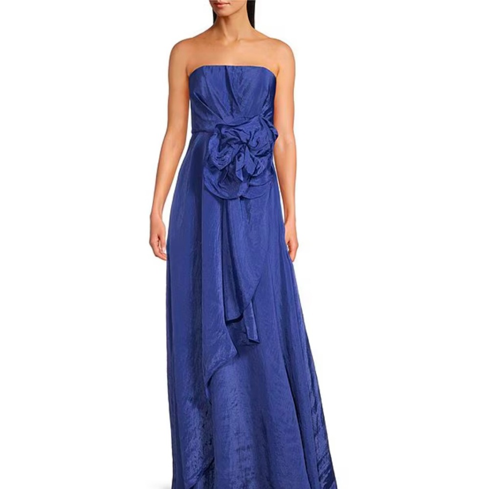 Chic Strapless Royal Blue Gown
